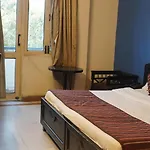 Hotel Royal B&B Near Delhi Airport Mahipalpur