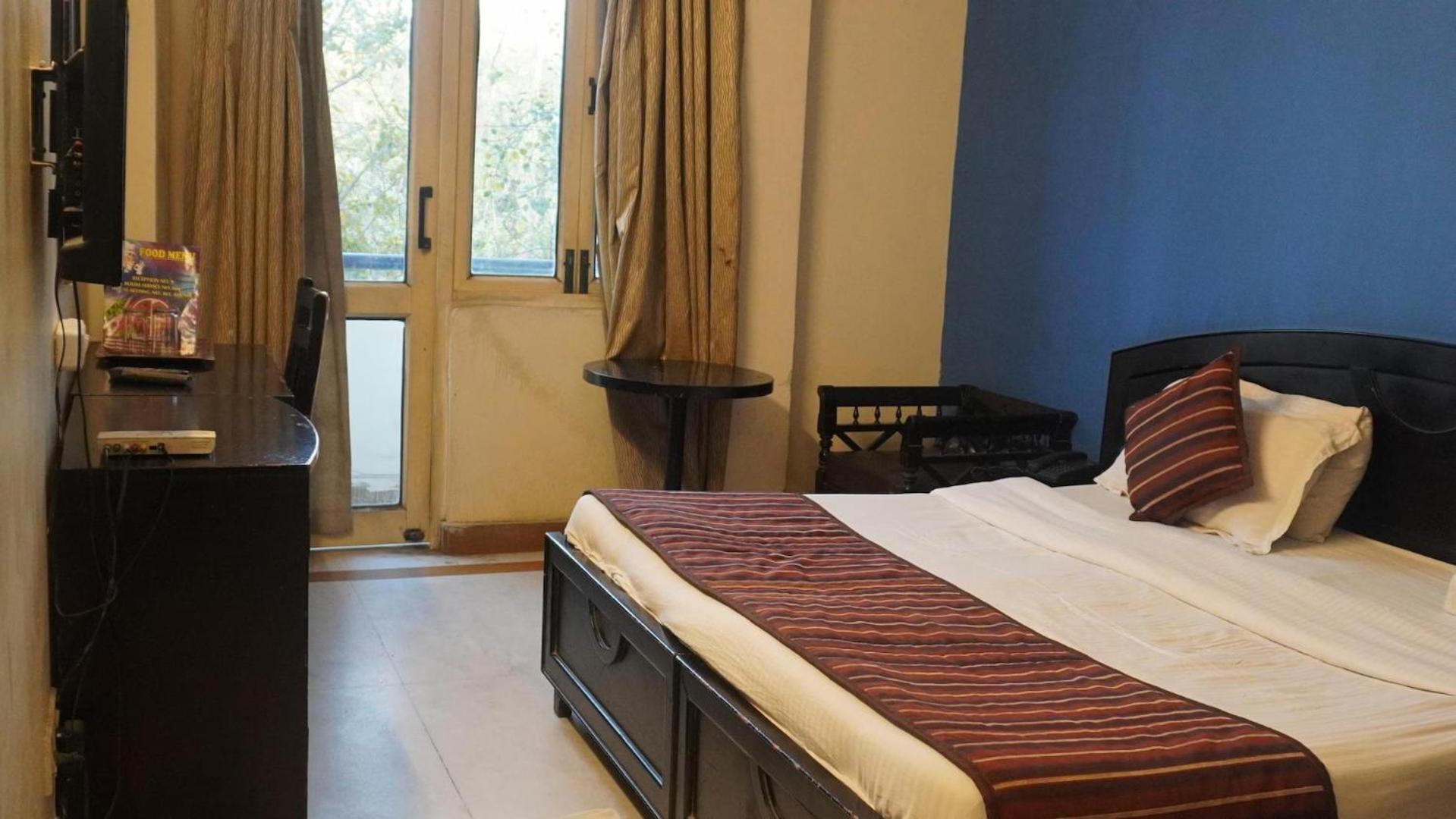 Bed & Breakfast Royal Near Delhi Airport Mahipalpur